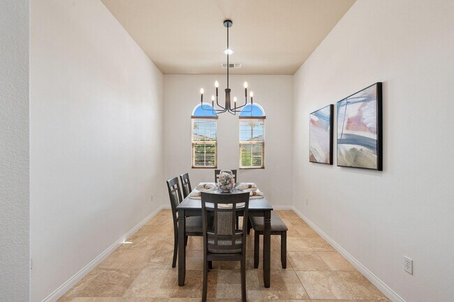 Building Photo - 41325 Calle Servando