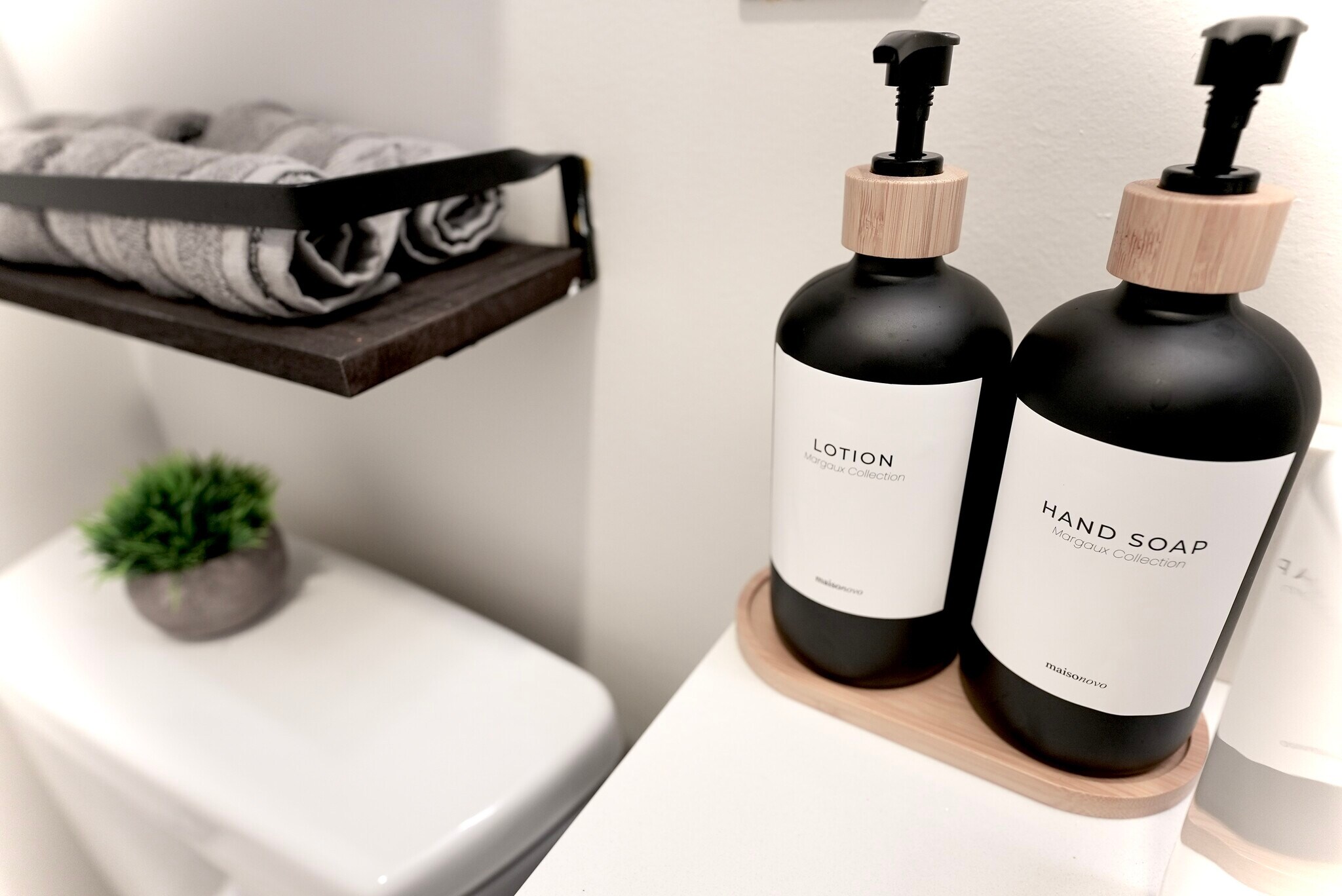 Building Photo - 4284 S Normandie Ln