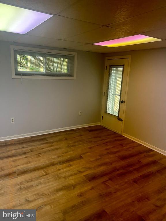 Building Photo - 608 E Lynfield Dr