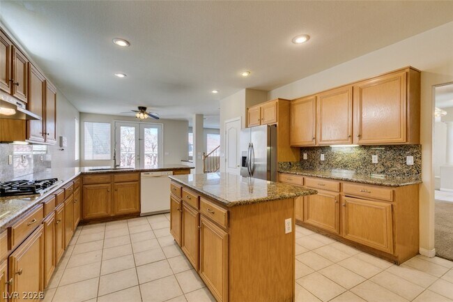 Building Photo - 2722 Woodflower Ave