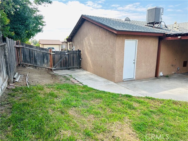 Building Photo - 11615 Cielo Ln
