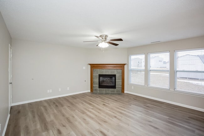 Building Photo - 6887 W Burlington Dr