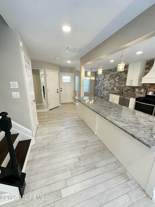 Building Photo - 103 Rumford Way
