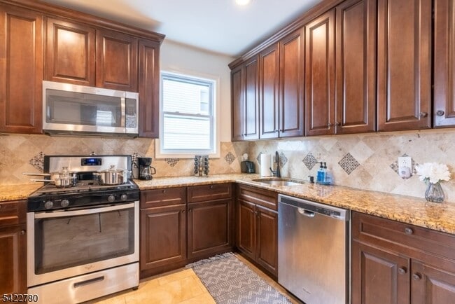 Building Photo - 45 Highland Ave