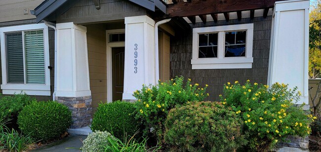 Building Photo - 3993 N Heritage View Ave