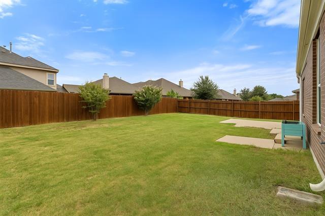 Building Photo - 2655 Lake Ridge Dr