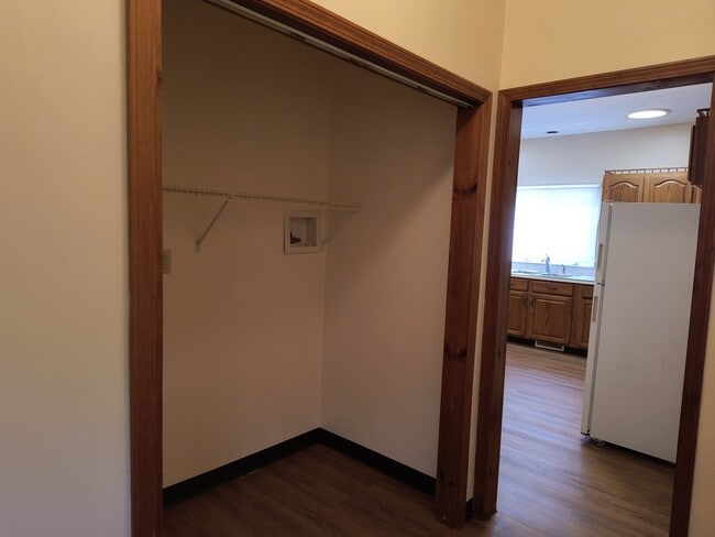 Building Photo - 11 Cottage Pl