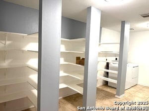 Building Photo - 8422 Park Olympia