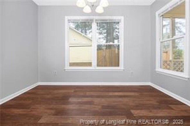 Building Photo - 5028 Shimmer Dr