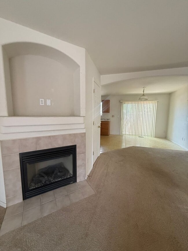 Building Photo - Condo for rent on Ellers Grove