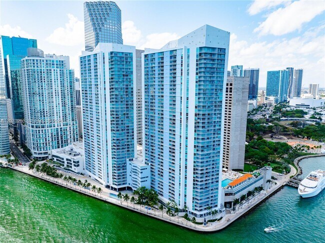 Building Photo - 335 S Biscayne Blvd