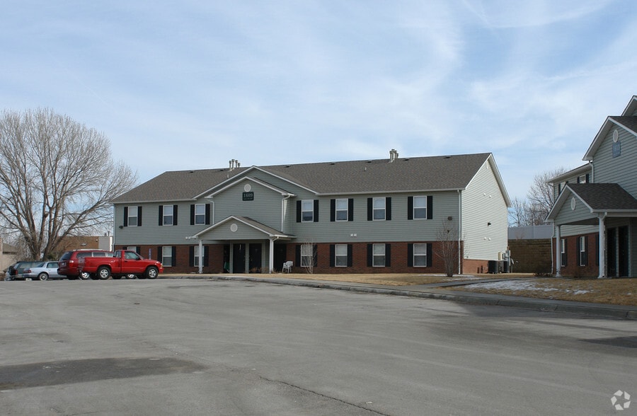 The Village at Papillion 16031617 Barrington Pky Papillion NE 68046