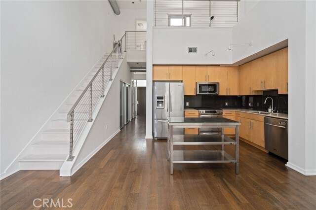Building Photo - 133 The