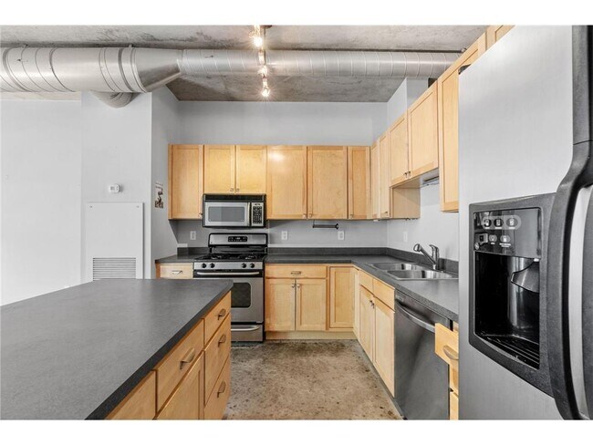 Building Photo - 720 N 4th St