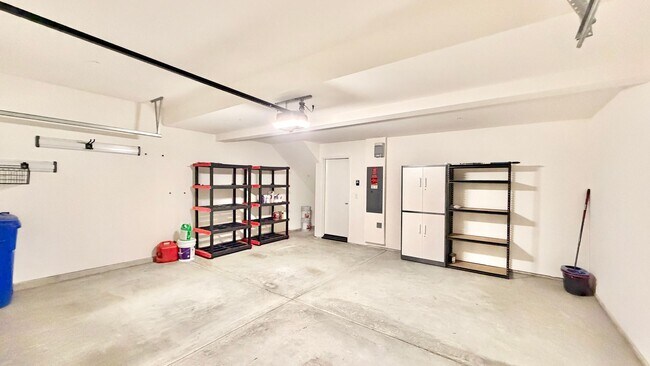 Building Photo - 320 Citrine Trl
