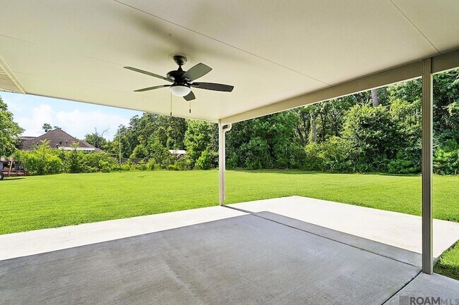 Building Photo - 21125 Beau Chateau Blvd