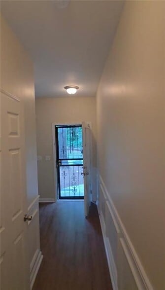 Building Photo - 4247 Youngstown Cir