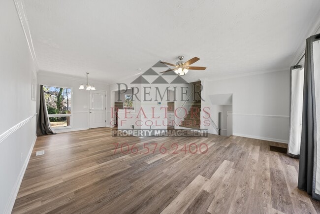 Building Photo - 386 Victory Dr