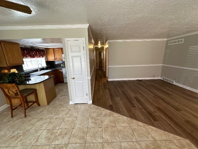 Primary Photo - 5279 2775 W St