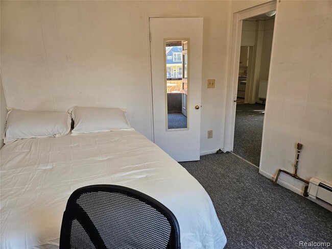 Building Photo - 921 Mary St