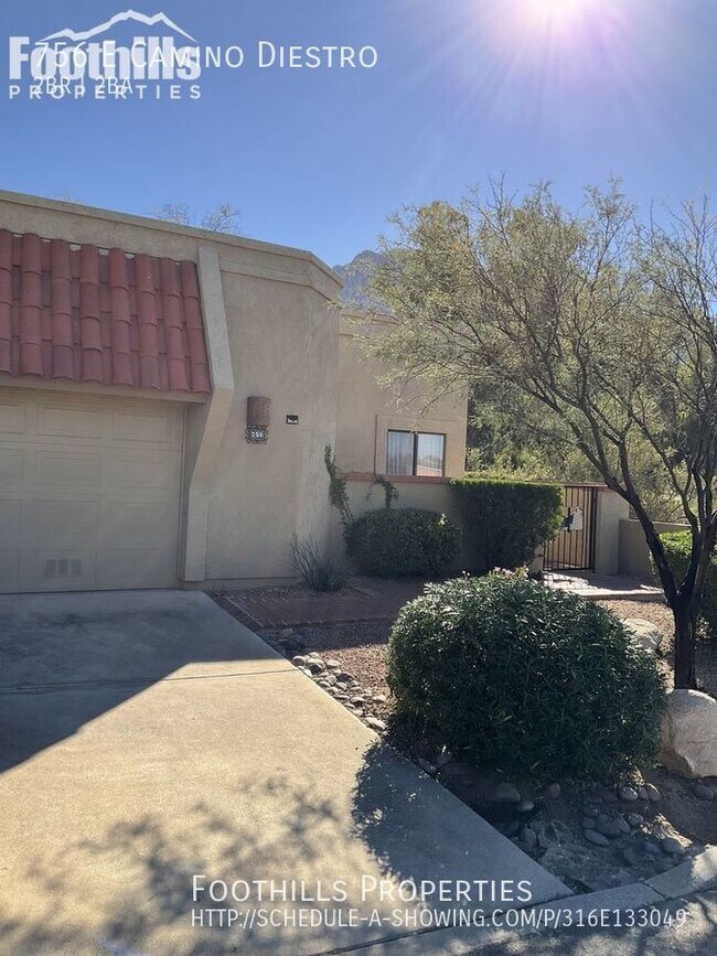 Building Photo - El Conquistador