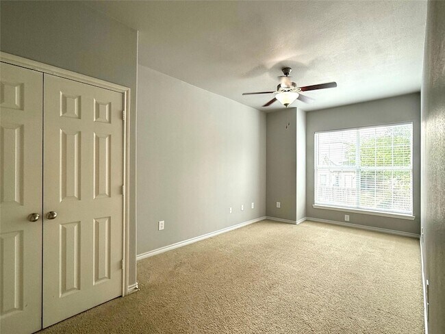 Building Photo - 12250 Abbey Glen Ln