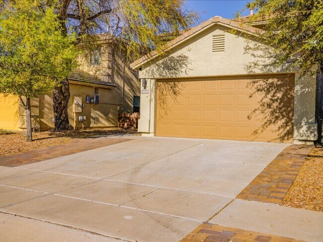 Building Photo - ** WOW $500.00 OFF FIRST FULL MONTHS RENT ...