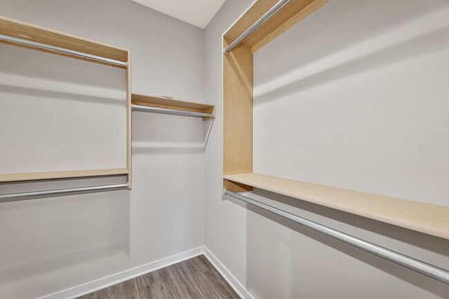 Building Photo - 13432 W Haskell Ct