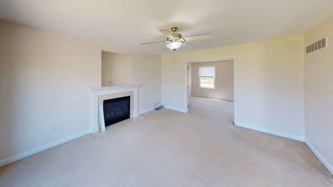Building Photo - 3 Bedroom House for Rent