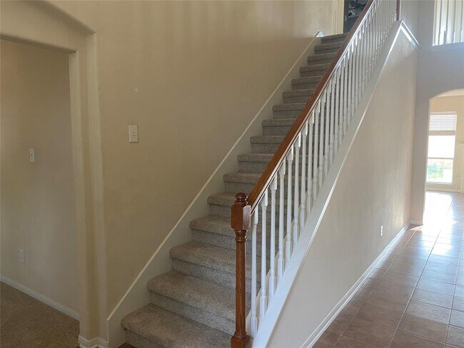 Building Photo - 15411 Redbud Dale Ct