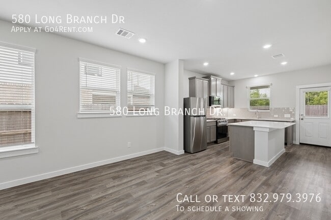 Building Photo - 580 Long Br Dr