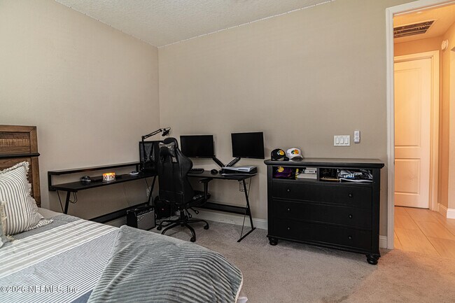 Building Photo - 75 Diamondback Ave