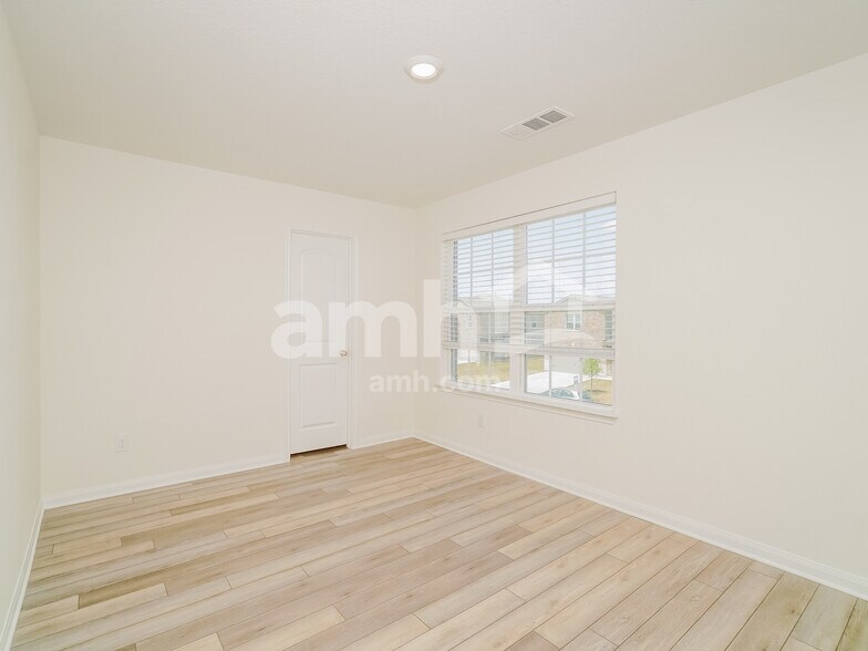 Building Photo - 1283 Treeta Trail