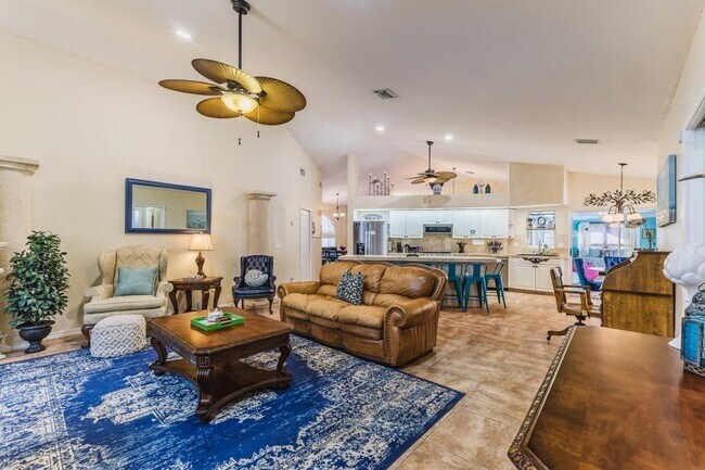 Building Photo - 2310 SW 53rd St