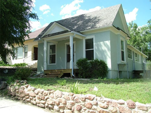 Building Photo - 536 W Monument St