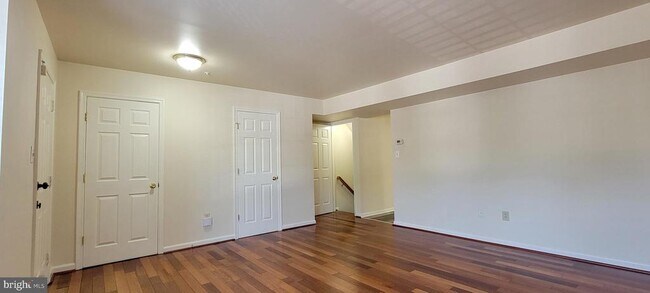 Building Photo - 601 Primus Ct