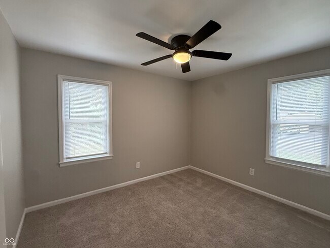 Building Photo - 4801 Farrington Ave