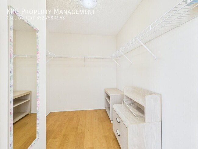 Building Photo - 480 Hildalgo Dr