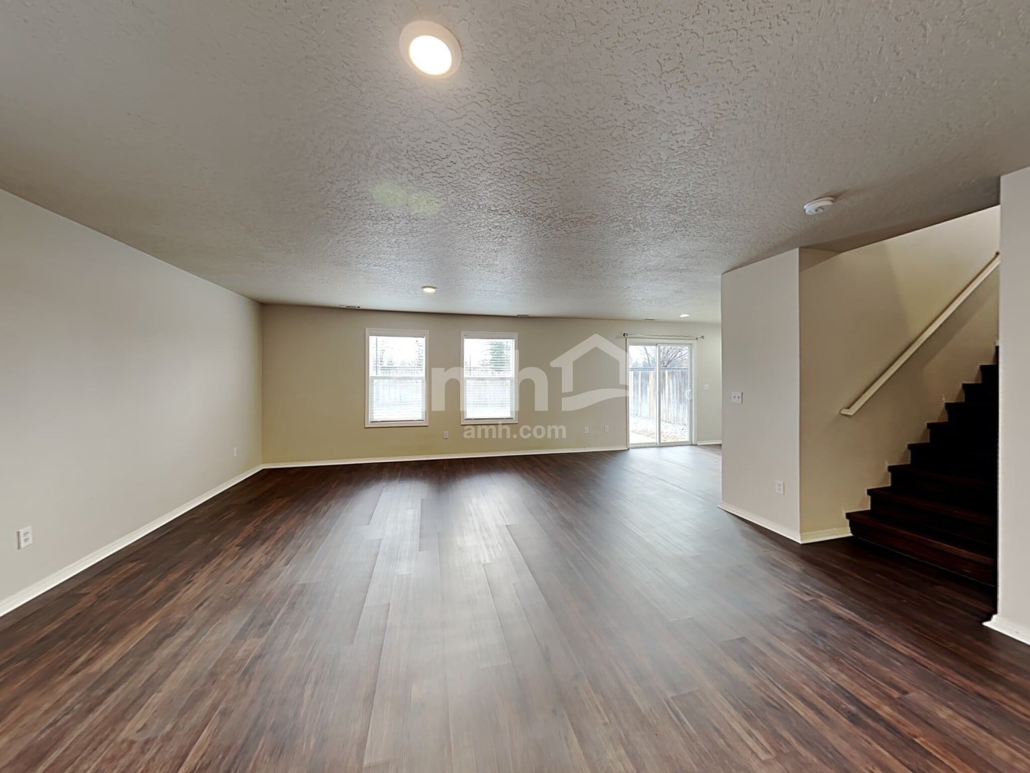 Building Photo - 6384 S White Cliff Ave