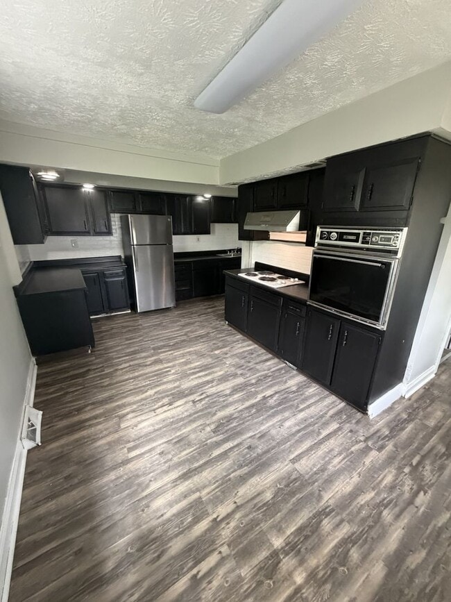 Building Photo - Nice 2BR/1Ba house