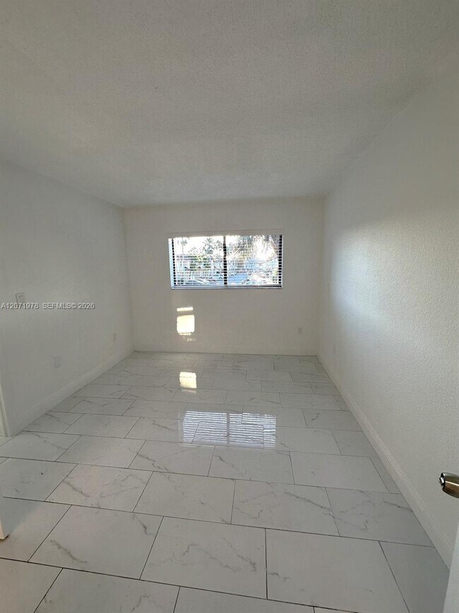 Building Photo - 7401 SW 152nd Ave