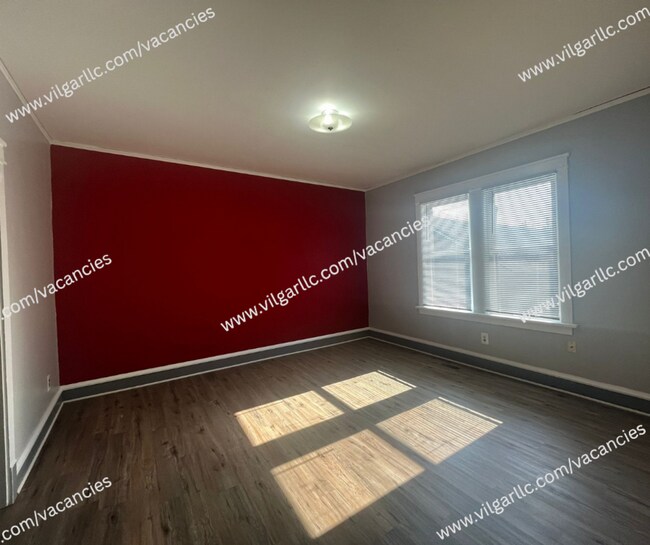 Building Photo - 3909 Fir St