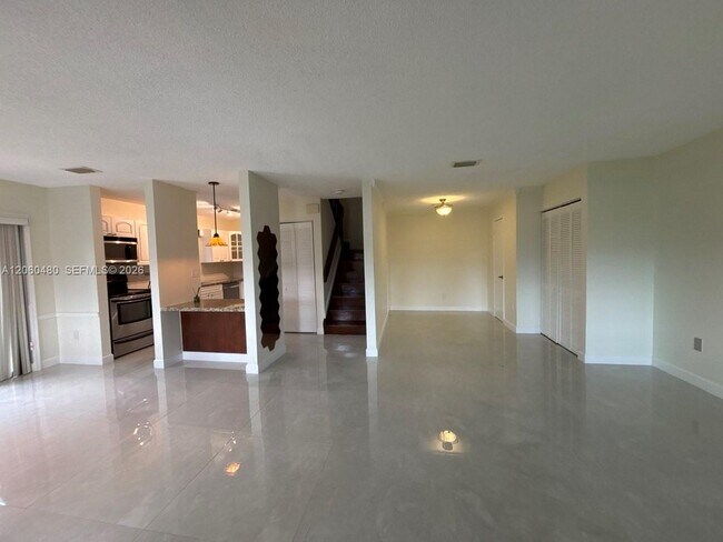 Building Photo - 6900 NW 169th St