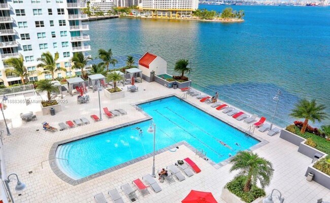 Building Photo - 1155 Brickell Bay Dr