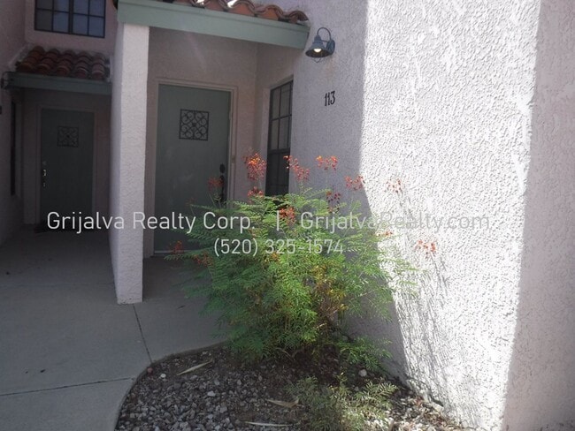 Building Photo - 6430 N Tierra De Las Catalinas