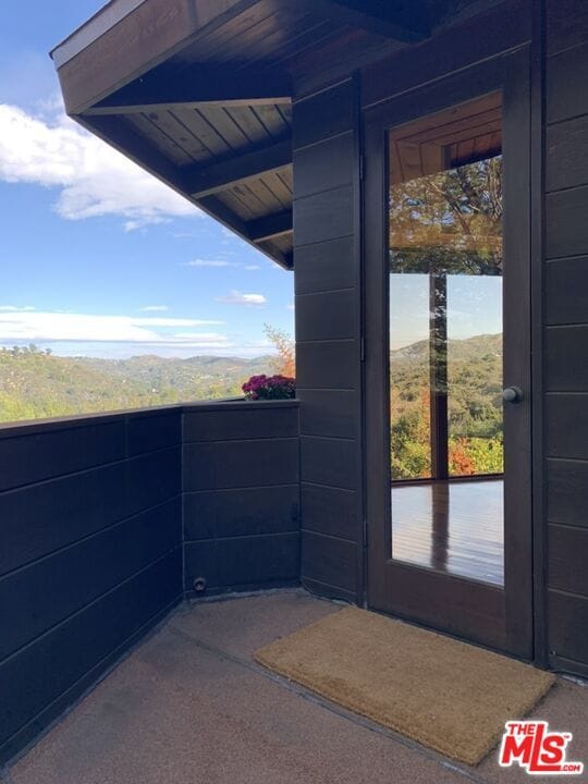 Building Photo - 21277 Entrada Rd