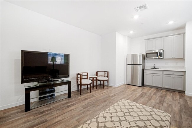 Building Photo - 4312 Arctic Tern Cir