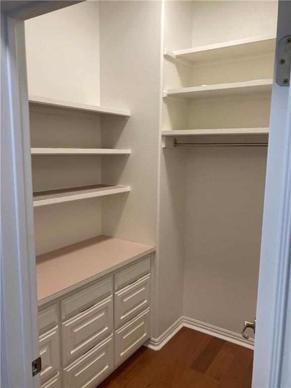 Building Photo - 420 E New Hope Rd