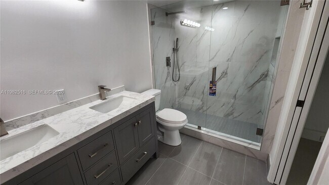 Building Photo - 2403 Antigua Cir