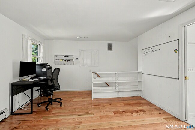 Building Photo - 59 Creeping Hemlock Dr